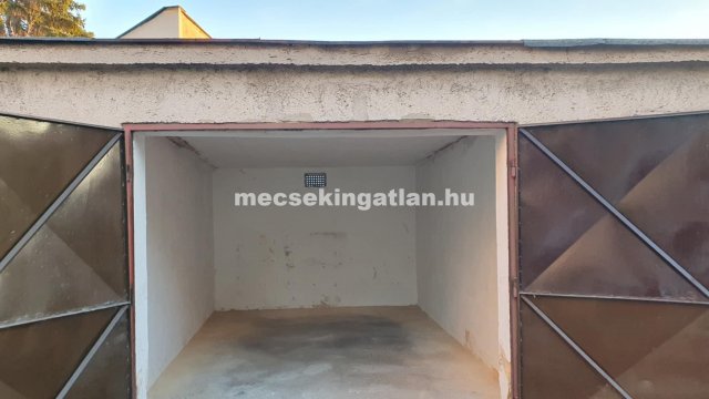 Kiadó garázs, Pécsett 35 E Ft / hó / költözzbe.hu