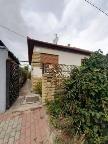 Eladó családi ház, Budapesten, IV. kerületben 89.9 M Ft