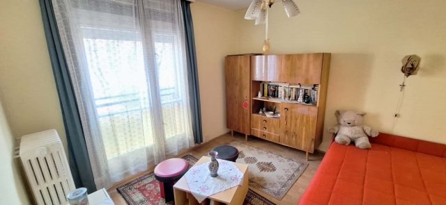 Eladó panellakás, Pécsett 39.9 M Ft, 2 szobás