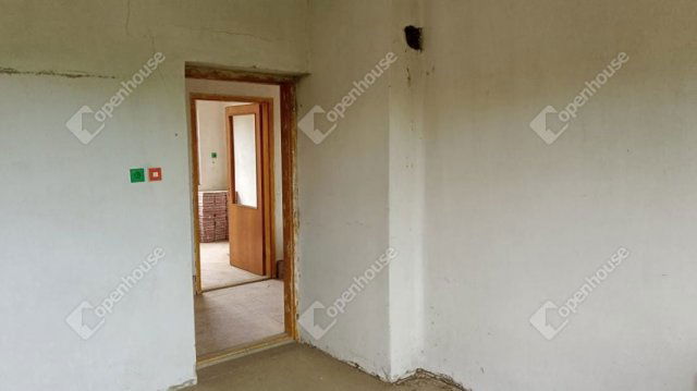 Eladó családi ház, Nagykörűn 7.99 M Ft, 3 szobás