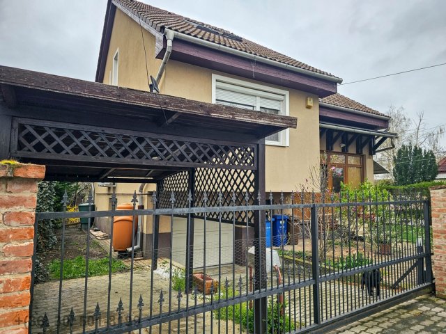 Eladó családi ház, Debrecenben 124.9 M Ft, 5 szobás