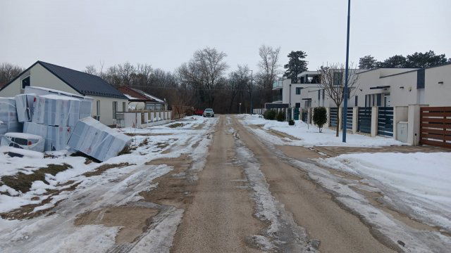 Eladó téglalakás, Siófokon 66.5 M Ft, 3 szobás