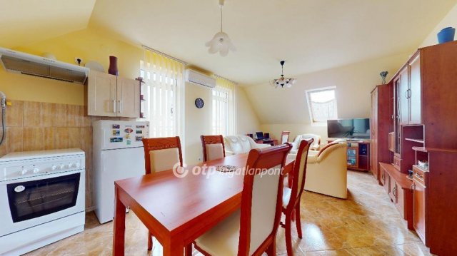 Eladó téglalakás, Hajdúnánáson 46.3 M Ft, 2 szobás