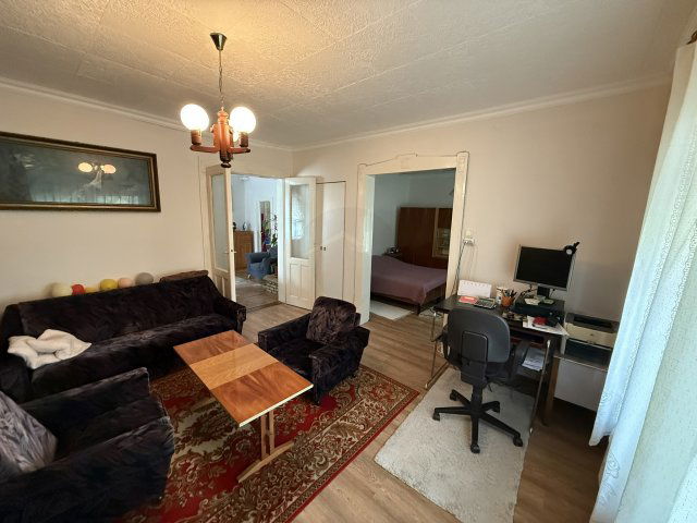 Eladó családi ház, Válon 69.9 M Ft, 3 szobás