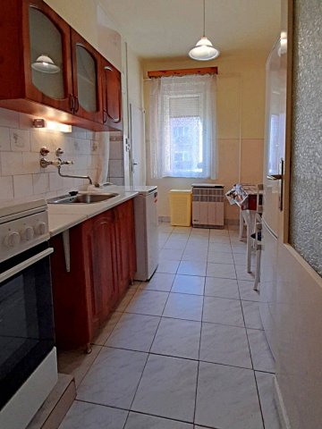 Kiadó téglalakás, albérlet, Békéscsabán 90 E Ft / hó