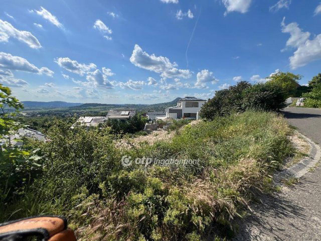 Eladó telek, Ürömön 105 M Ft / költözzbe.hu