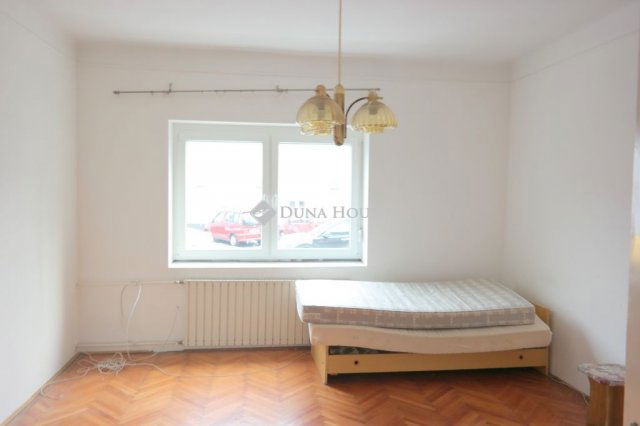 Eladó téglalakás, Budapesten, XX. kerületben 55 M Ft, 3 szobás