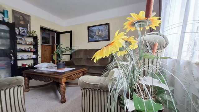 Eladó téglalakás, Kistarcsán 76 M Ft, 4 szobás