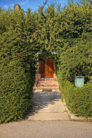 Eladó sorház, Komáromban 44.9 M Ft, 2 szobás