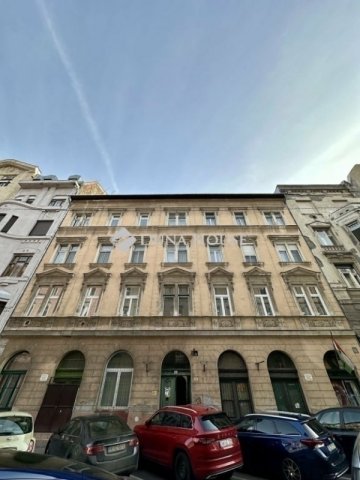 Eladó téglalakás, Budapesten, VII. kerületben 104.9 M Ft