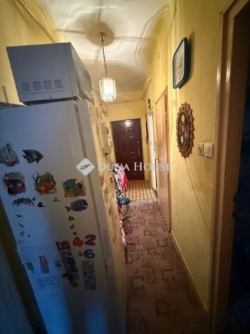 Eladó téglalakás, Pécsett 27.9 M Ft, 2 szobás