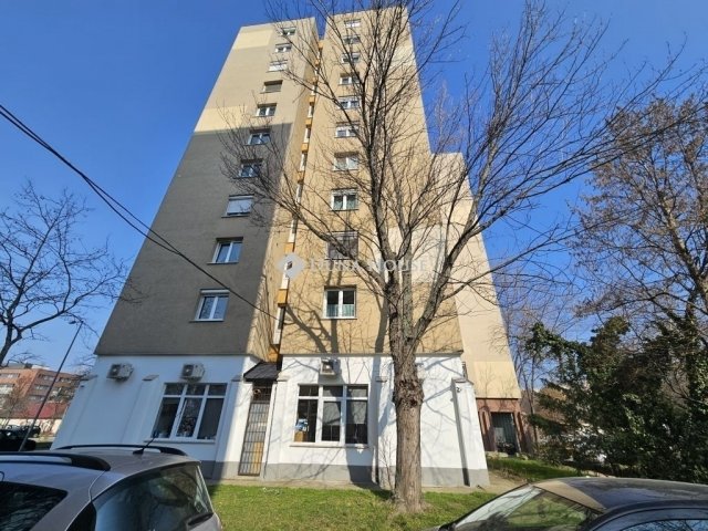 Eladó panellakás, Budapesten, III. kerületben 74.5 M Ft