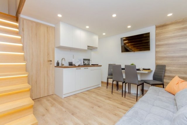 Kiadó téglalakás, albérlet, Budapesten, VI. kerületben