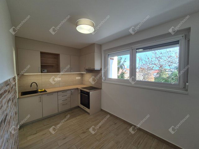 Kiadó téglalakás, albérlet, Celldömölkön 150 E Ft / hó