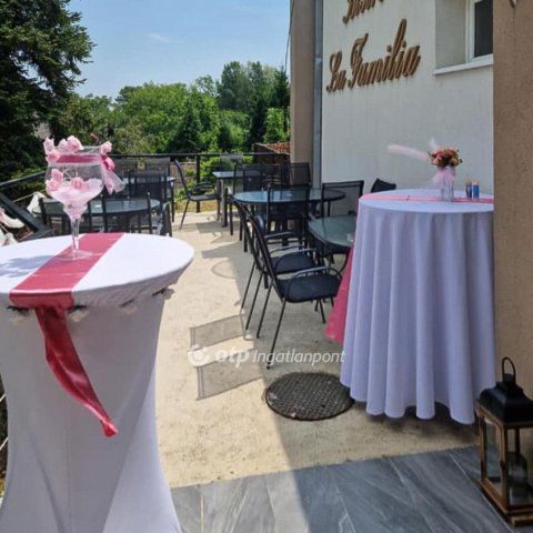 Eladó nyaraló, Balatonberényben 499 M Ft, 11 szobás