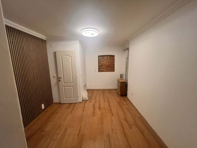 Eladó téglalakás, Budapesten, XII. kerületben, Németvölgyi úton