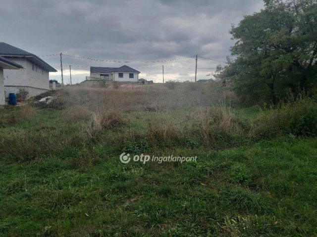 Eladó telek, Száron 20 M Ft / költözzbe.hu