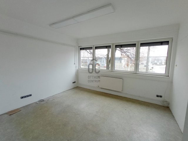 Kiadó ipari ingatlan, Nyíregyházán 105 E Ft / hó