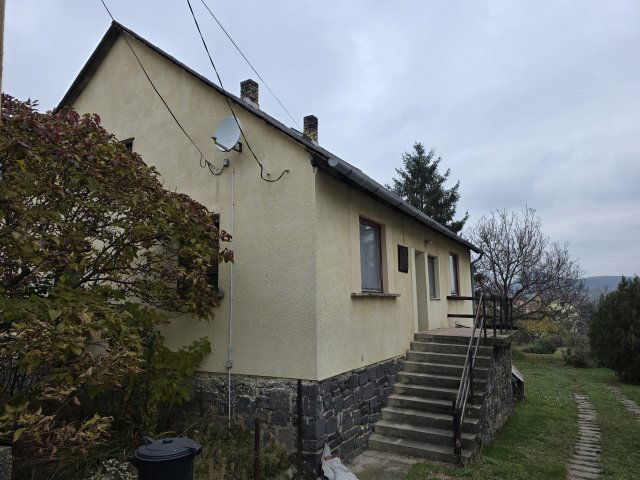 Eladó családi ház, Badacsonytomajon 54.99 M Ft, 4 szobás