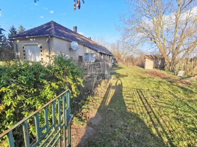 Eladó családi ház, Hahóton 11.9 M Ft, 3 szobás
