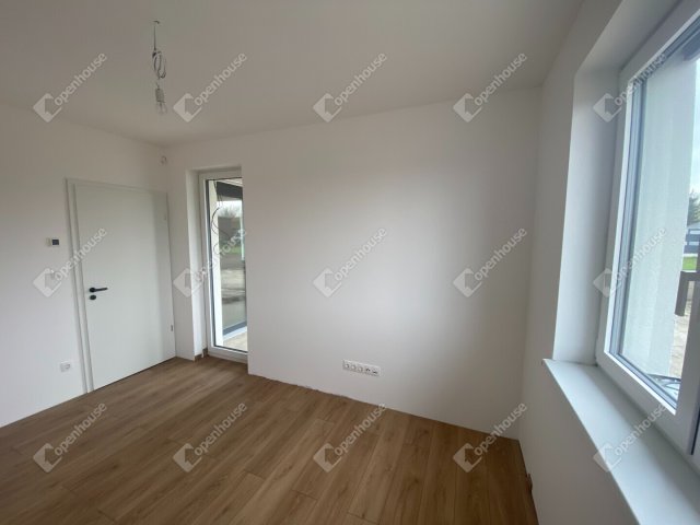 Eladó ikerház, Héderváron 74.9 M Ft, 4 szobás