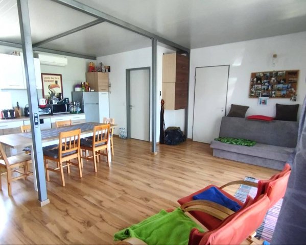 Eladó nyaraló, Szigetbecsén 57 M Ft, 1+3 szobás