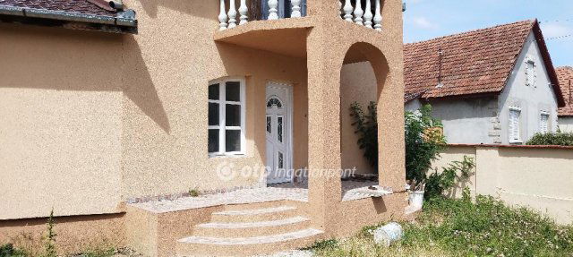 Eladó családi ház, Csengerben 39.5 M Ft, 3+1 szobás