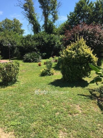 Eladó családi ház, Harkányban 94 M Ft, 5 szobás