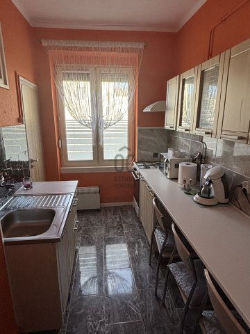 Eladó téglalakás, Várpalotán, Szent István úton 36 M Ft