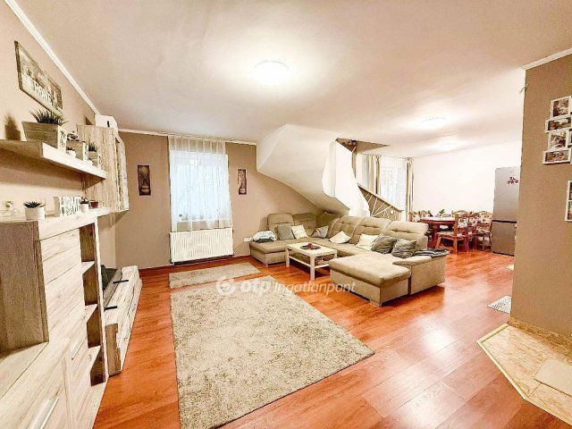 Eladó ikerház, Szigetszentmiklóson 84.9 M Ft, 2+2 szobás