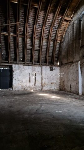 Kiadó ipari ingatlan, Pátyon, Erkel utcában 500 E Ft / hó