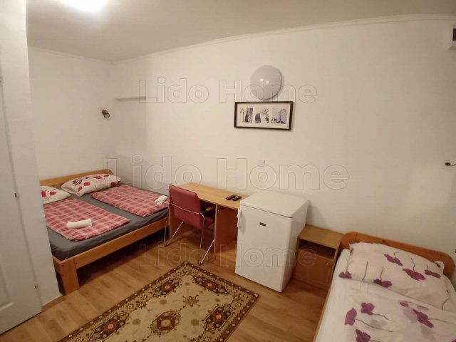 Eladó hotel, Fonyódon 450 M Ft, 11 szobás / költözzbe.hu