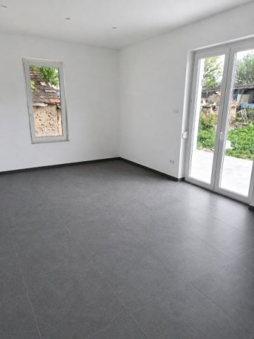 Eladó családi ház, Alsónémediben 91.9 M Ft, 3 szobás