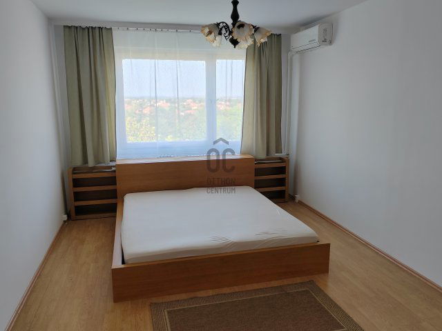 Kiadó panellakás, albérlet, Cegléden 130 E Ft / hó, 2 szobás