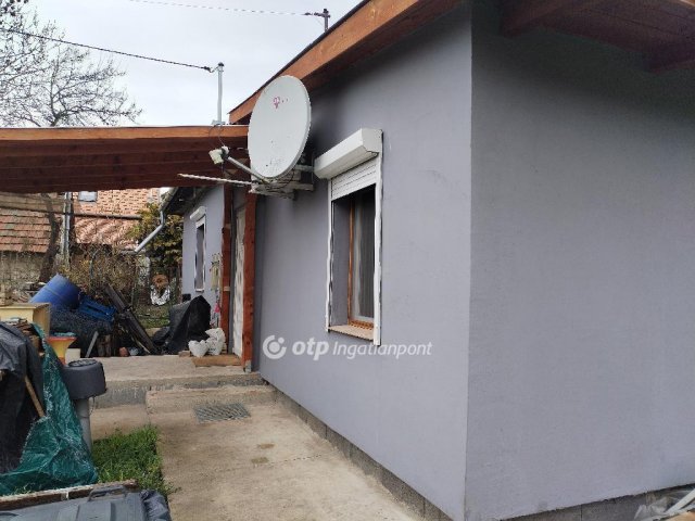 Eladó családi ház, Martonvásáron 75 M Ft, 3 szobás