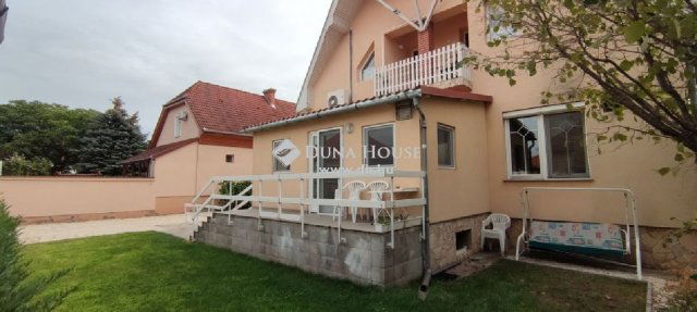 Eladó családi ház, Kecskeméten 99 M Ft, 6 szobás