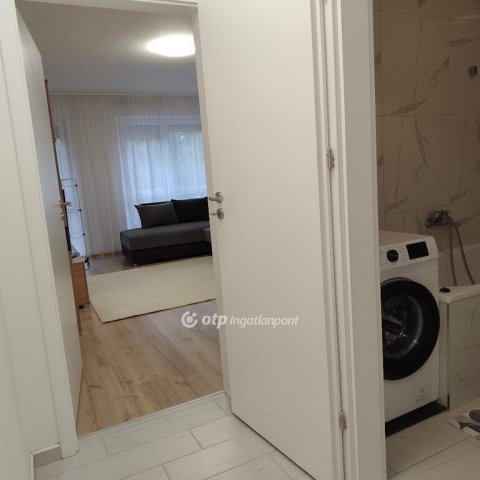 Kiadó téglalakás, albérlet, Nyíregyházán 220 E Ft / hó