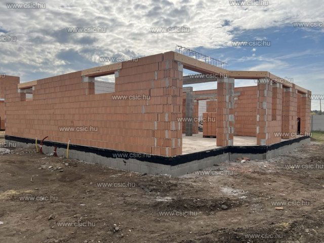 Eladó ikerház, Budapesten, XVIII. kerületben 149.9 M Ft, 4 szobás