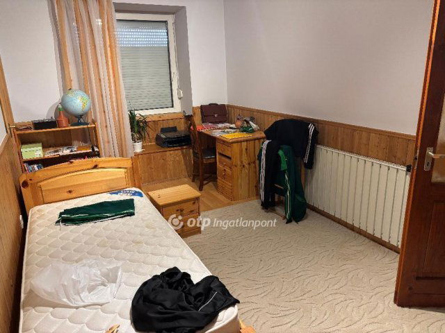 Eladó családi ház, Mohácson 130 M Ft, 4 szobás