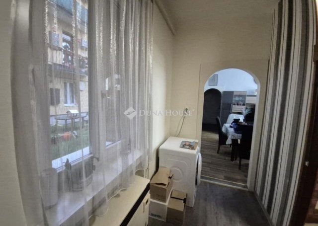 Eladó téglalakás, Budapesten, IV. kerületben 57.9 M Ft, 2 szobás