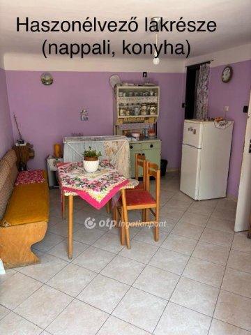 Eladó családi ház, Cserkúton 63 M Ft, 4 szobás