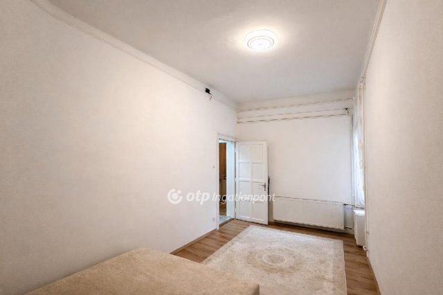 Eladó téglalakás, Budapesten, VIII. kerületben 66.2 M Ft