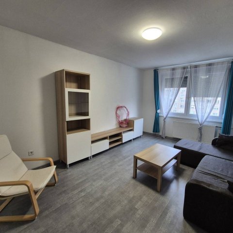 Eladó panellakás, Miskolcon 33.4 M Ft, 2 szobás