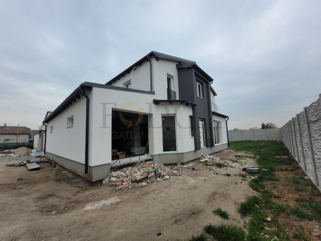 Eladó ikerház, Budapesten, XVIII. kerületben 139.9 M Ft, 5 szobás