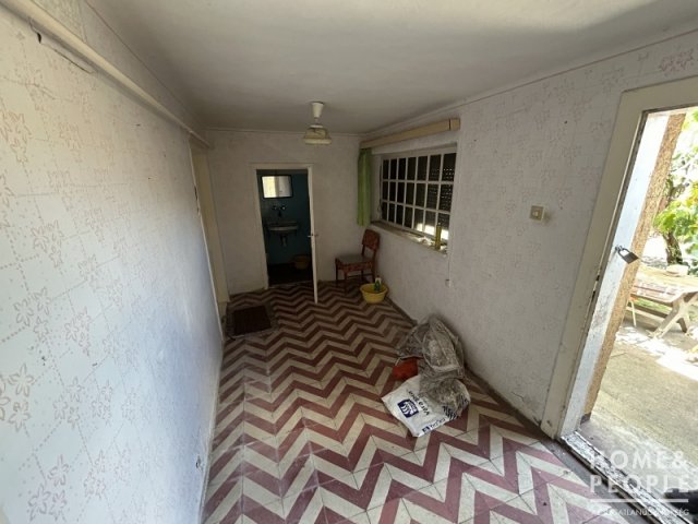Eladó családi ház, Üllésen 24.999 M Ft, 2 szobás