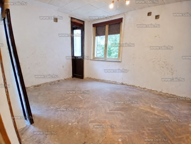 Eladó téglalakás, Budapesten, XI. kerületben 52.9 M Ft, 1 szobás