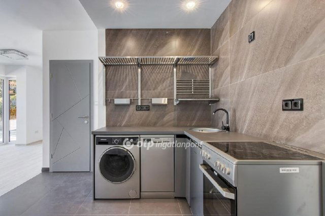 Eladó téglalakás, Budapesten, II. kerületben 84.387 M Ft