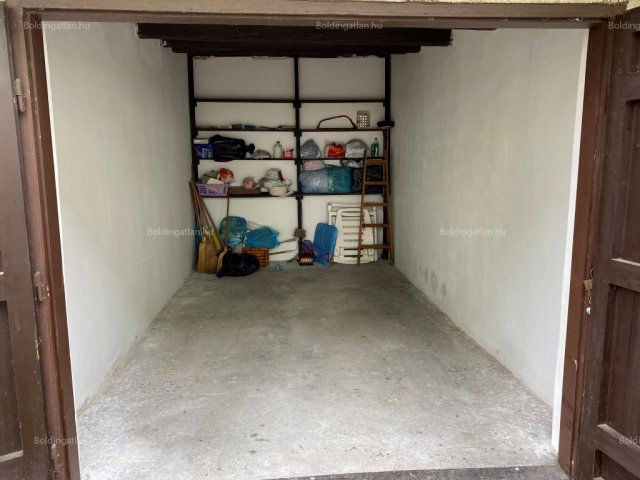 Eladó garázs, Kaposváron, Zárda közben 6.3 M Ft