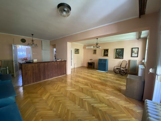 Eladó téglalakás, Szegeden, Kazinczy utcában 63.5 M Ft, 2 szobás