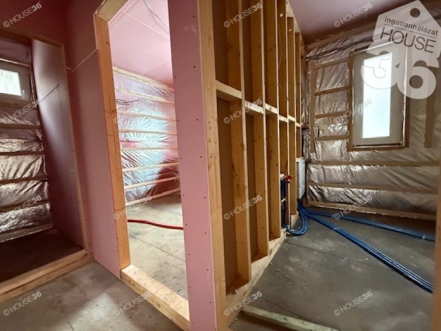 Eladó ikerház, Kecskeméten 64.9 M Ft, 3 szobás